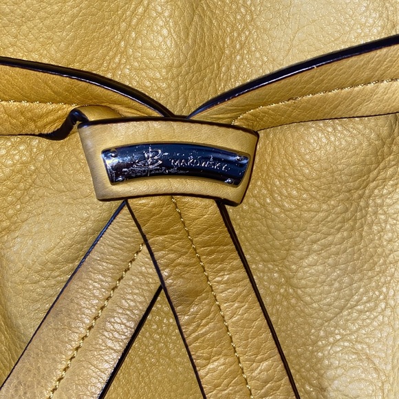 Purse - Picture 2 of 8